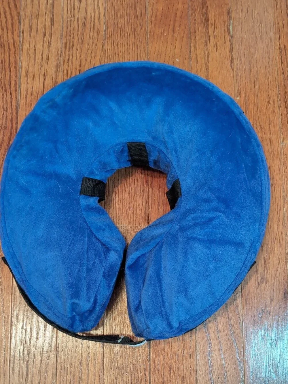 BENCMATE Inflatable Soft Dog + Cat Cone Collar Recovery ECollar Size Medium Blue